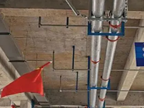 察哈尔右翼后管廊支架的安装方法
